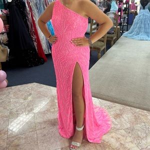 Ashley Lauren prom dress size 8